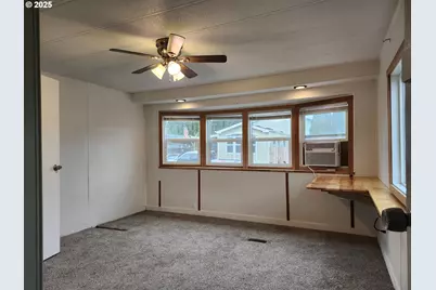 545 Warren St S #12, Monmouth, OR 97361 - Photo 19