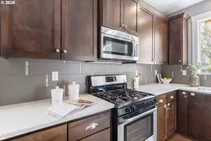 9743 N Portsmouth Ave, Portland, OR 97203 - Photo 17