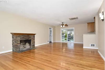 13570 SW Watkins Ave, Portland, OR 97223 - Photo 5