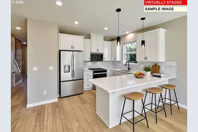 738 NW Alder St, Mill City, OR 97360 - Photo 5