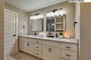 738 NW Alder St, Mill City, OR 97360 - Photo 9