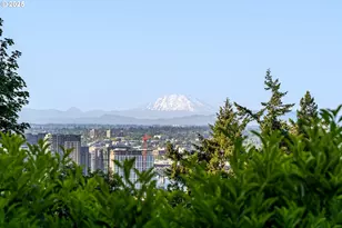 6442 SW Parkhill Dr, Portland, OR 97239 - Photo 31