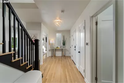 6442 SW Parkhill Dr, Portland, OR 97239 - Photo 5