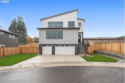 1105 NW 111th Cir, Vancouver, WA 98685 - Photo 1