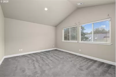 2073 SE 48th Ave, Hillsboro, OR 97123 - Photo 23