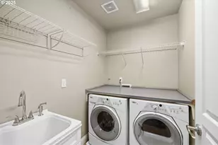 2073 SE 48th Ave, Hillsboro, OR 97123 - Photo 35