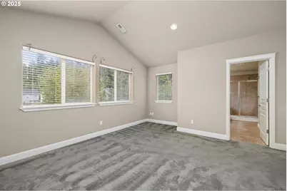 2073 SE 48th Ave, Hillsboro, OR 97123 - Photo 25