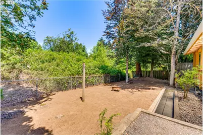4167 SE Topaz Ct, Troutdale, OR 97060 - Photo 35