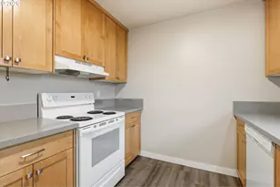 822 S Columbia St, Newberg, OR 97132 - Photo 29