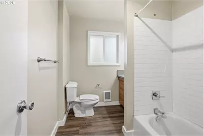 822 S Columbia St, Newberg, OR 97132 - Photo 37