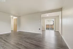 822 S Columbia St, Newberg, OR 97132 - Photo 25