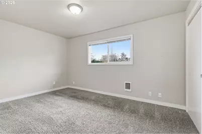 822 S Columbia St, Newberg, OR 97132 - Photo 13