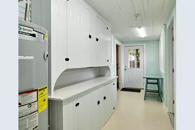 308 A St, Silverton, OR 97381 - Photo 21