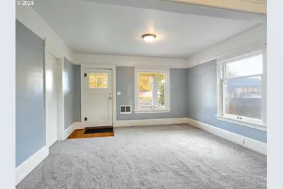 308 A St, Silverton, OR 97381 - Photo 3