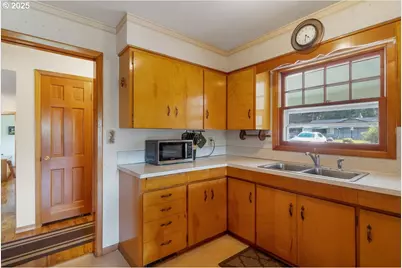 32008 Moss St, Lebanon, OR 97355 - Photo 23