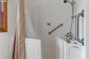 32008 Moss St, Lebanon, OR 97355 - Photo 27