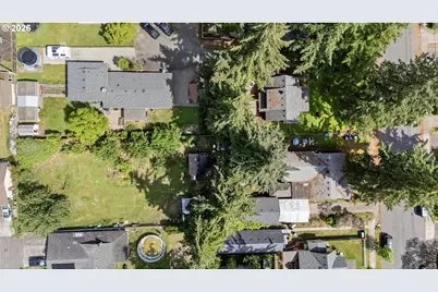 2237 SE 139th Ave, Portland, OR 97233 - Photo 39