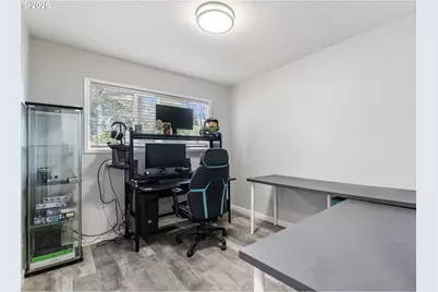 2237 SE 139th Ave, Portland, OR 97233 - Photo 17