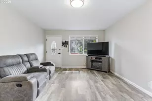 2237 SE 139th Ave, Portland, OR 97233 - Photo 7