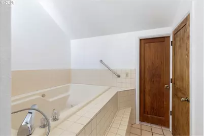 6538 NE Logan Rd, Lincoln City, OR 97367 - Photo 15