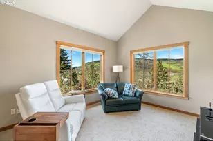 855 Fifth Ave, Mosier, OR 97040 - Photo 25