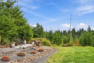 780 Five Peaks Dr, Kalama, WA 98625 - Photo 39