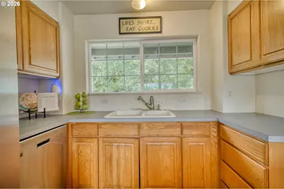 28502 Chapman Rd, Scappoose, OR 97056 - Photo 11