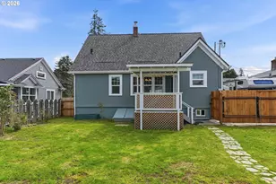 383 N Folsom St, Coquille, OR 97423 - Photo 25