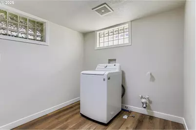 1815 N Ainsworth St, Portland, OR 97217 - Photo 25