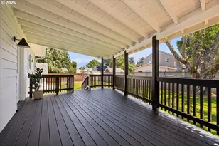10114 N Calhoun Ave, Portland, OR 97203 - Photo 33