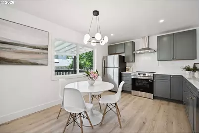10114 N Calhoun Ave, Portland, OR 97203 - Photo 15