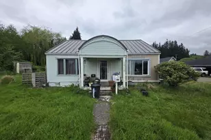 1305 Park Ave, Raymond, WA 98577 - Photo 3