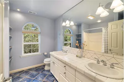 4050 Sylvester Dr, Hood River, OR 97031 - Photo 29