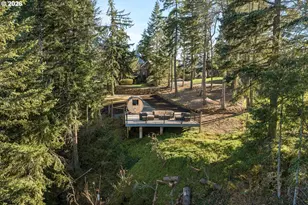 4050 Sylvester Dr, Hood River, OR 97031 - Photo 5