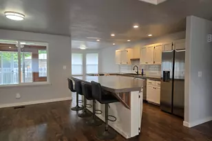 1513 Farrah Ct, Sutherlin, OR 97479 - Photo 3