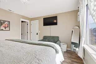 967 E 16th St, Lafayette, OR 97127 - Photo 17