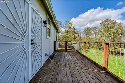 1332 SE Strong Ave, Roseburg, OR 97470 - Photo 25