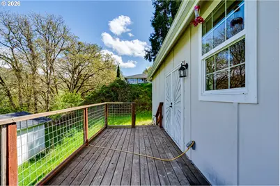 1332 SE Strong Ave, Roseburg, OR 97470 - Photo 27