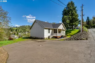 1332 SE Strong Ave, Roseburg, OR 97470 - Photo 29