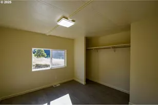 2193 Canyonville-Riddle Rd, Riddle, OR 97469 - Photo 15