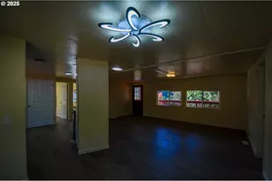 2193 Canyonville-Riddle Rd, Riddle, OR 97469 - Photo 9