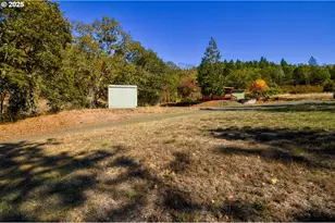 2193 Canyonville-Riddle Rd, Riddle, OR 97469 - Photo 25