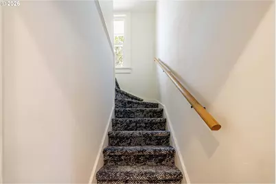 6128 N Denver Ave, Portland, OR 97217 - Photo 17
