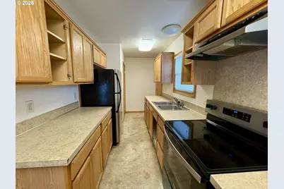 1664 Main St, Springfield, OR 97477 - Photo 7