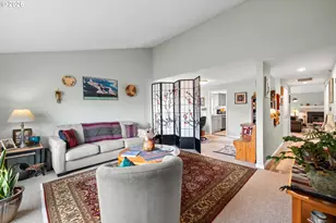 14926 NE Eugene St, Portland, OR 97230 - Photo 3