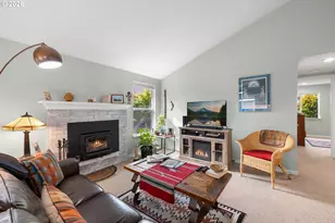 14926 NE Eugene St, Portland, OR 97230 - Photo 11