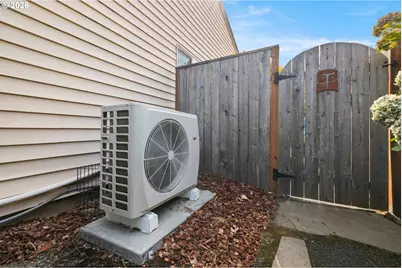 14926 NE Eugene St, Portland, OR 97230 - Photo 25