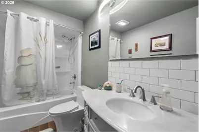 14926 NE Eugene St, Portland, OR 97230 - Photo 17