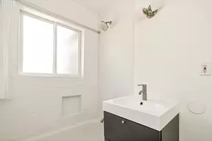 4546 NE 78th Pl, Portland, OR 97218 - Photo 17