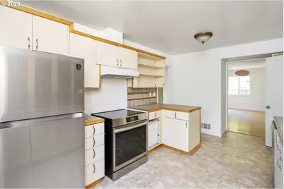 4546 NE 78th Pl, Portland, OR 97218 - Photo 11
